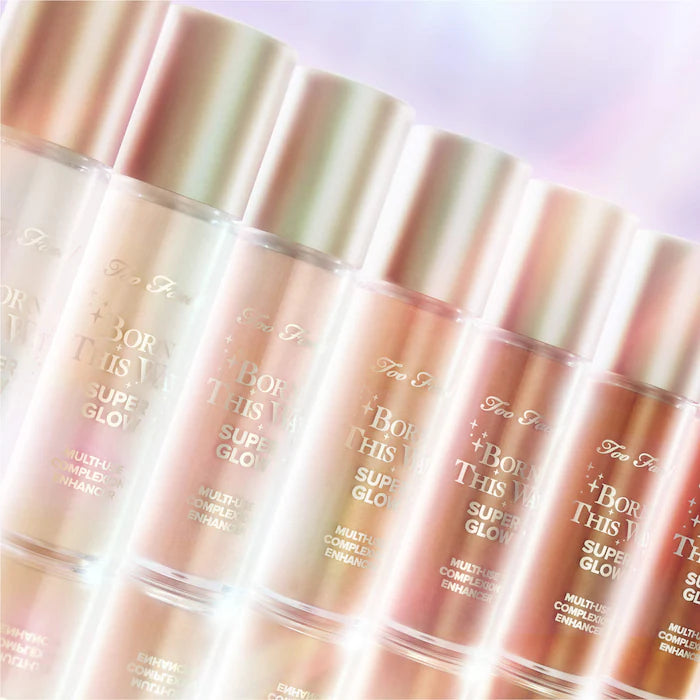 Too Faced Born This Way Super Glow – Iluminador Líquido Multiusos | Glow Natural + Hidratación